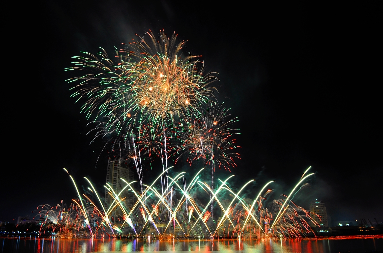 Cuộc thi trình diễn pháo hoa Quốc Tế 2021 tại Asia Park