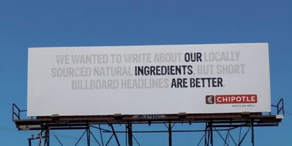 Thông điệp trên Billboard dài sẽ khiến người xem mệt mỏi khi nhìn vào