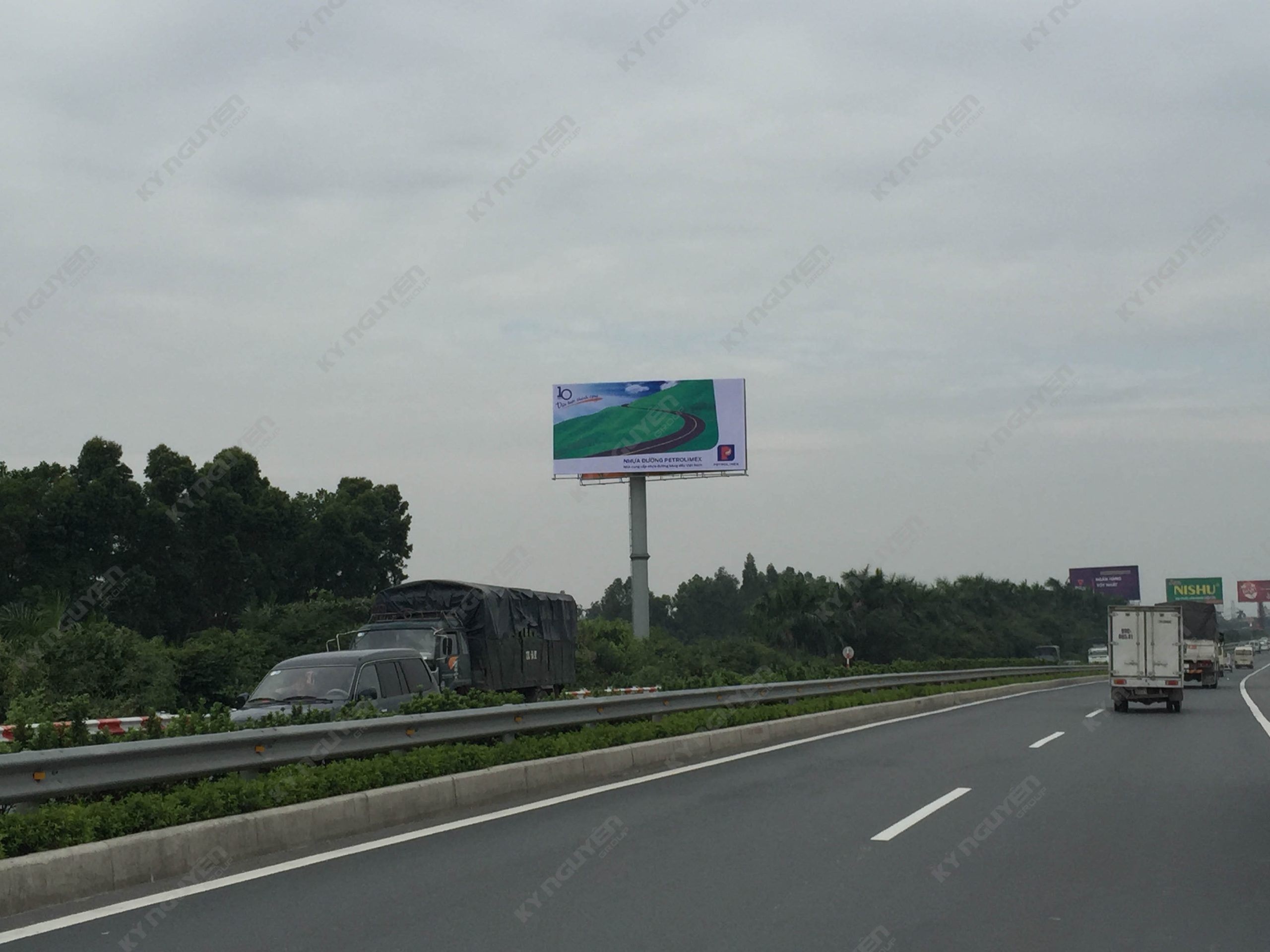 Billboard cao tốc Pháp Vân Cầu Giẽ 