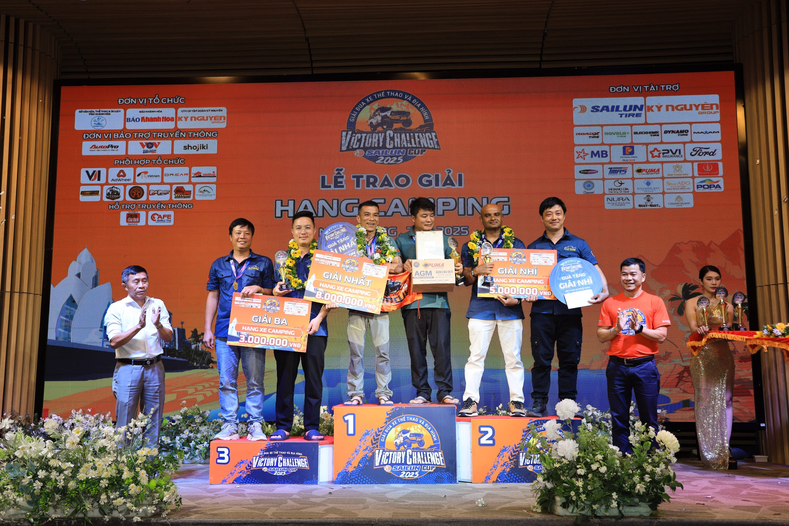 Bế mạc giải đua xe ô tô địa hình Victory Challenge Sailun Cup 2025