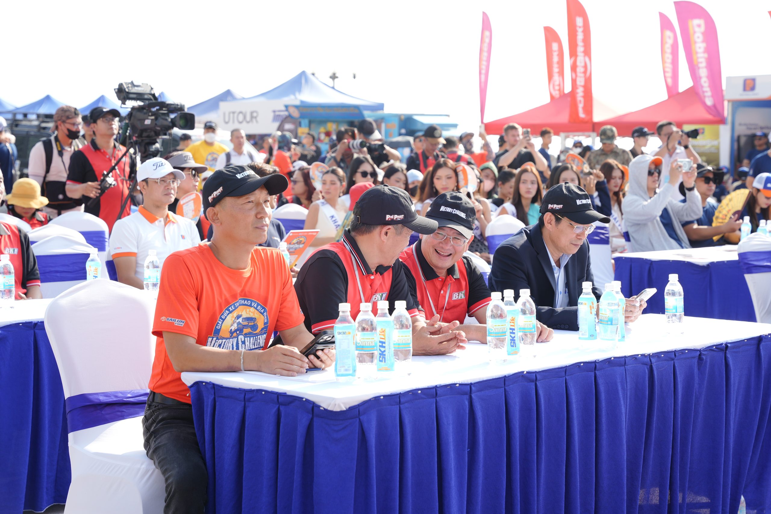 Khai mạc giải đua xe ô tô địa hình Victory Challenge Sailun Cup 2025