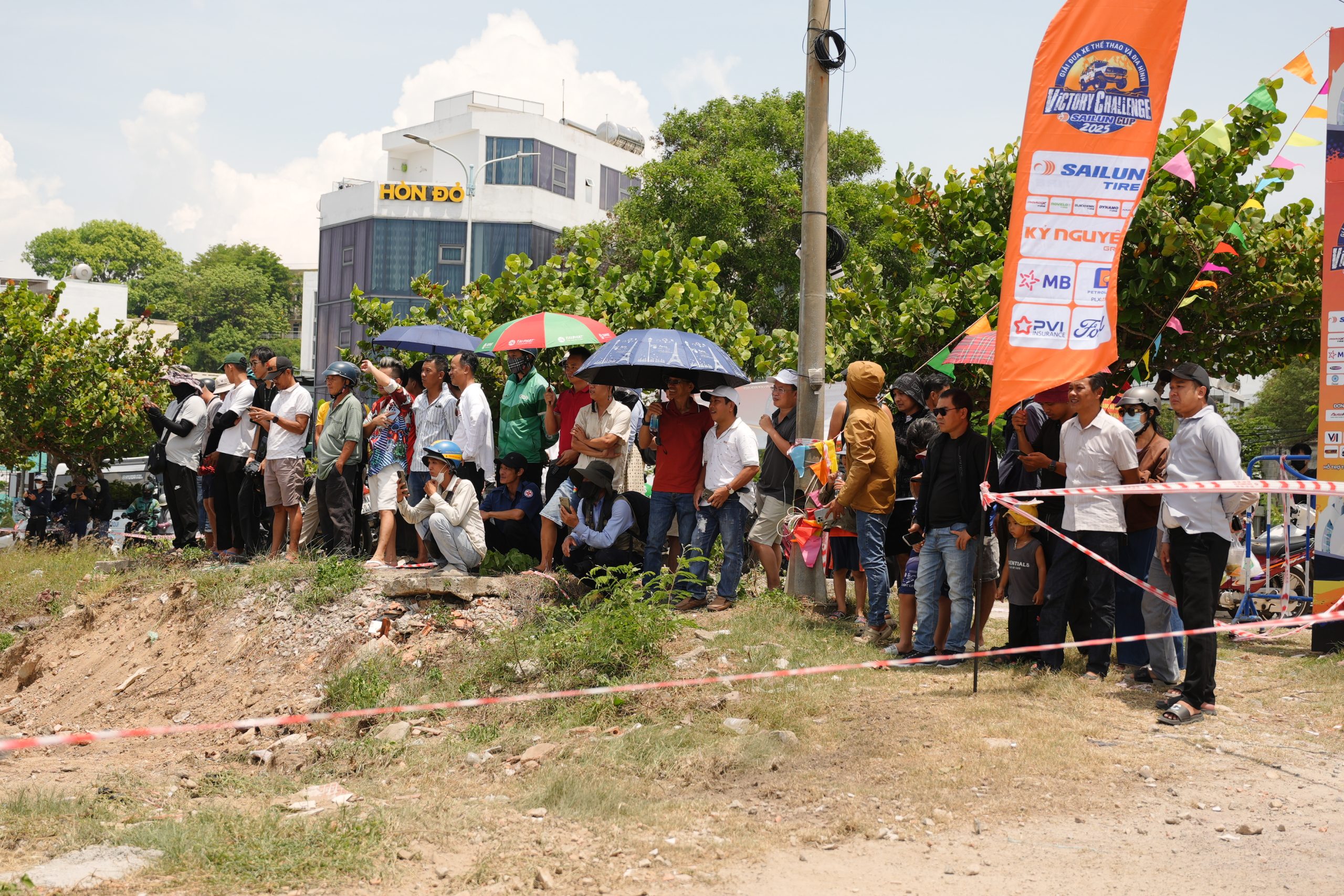 đua xe ô tô địa hình Victory Challenge Sailun Cup 2025