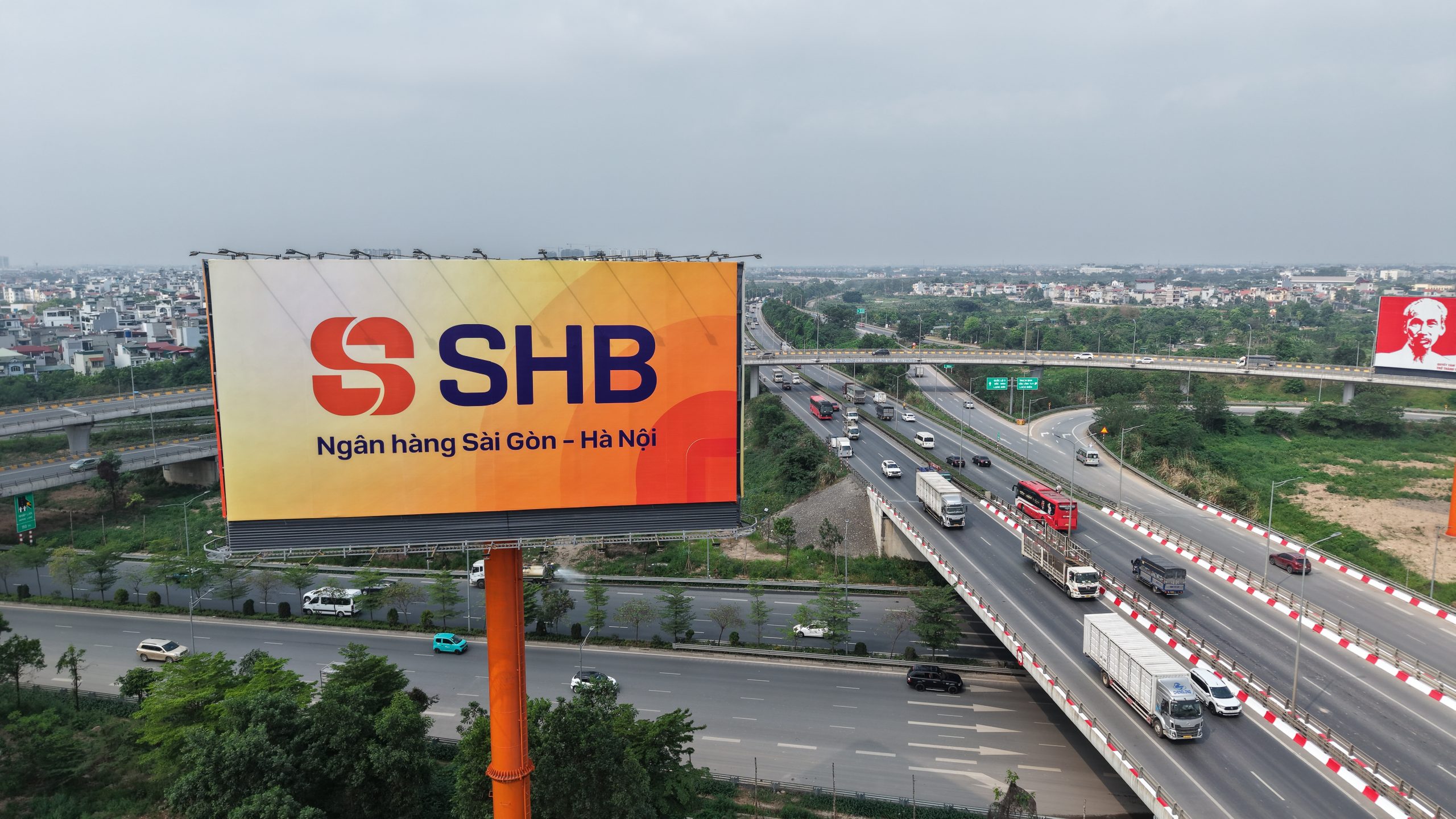 SHB tại cụm Billboard QL5 – Giải pháp quảng cáo phủ sóng cửa ngõ Đông Bắc Hà Nội