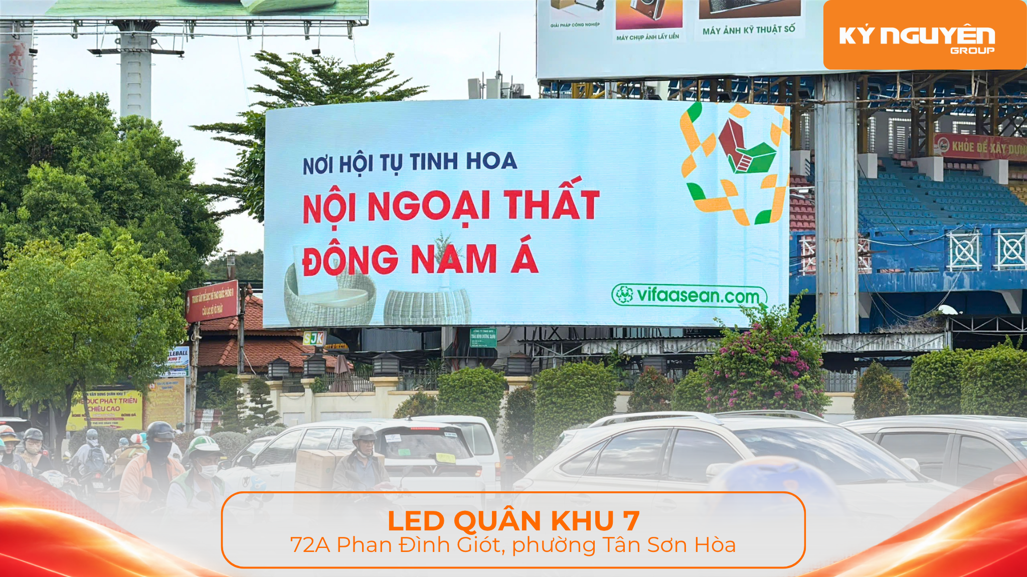 Hình ảnh VIFA ASEAN 2026 trên màn hình LED Quân khu 7 tại TP.HCM